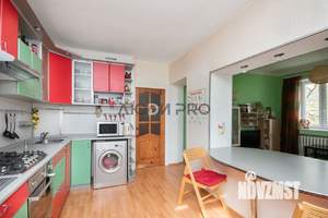 3-к квартира, вторичка, 74м2, 3/3 этаж