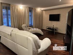 4-к квартира, вторичка, 145м2, 2/4 этаж