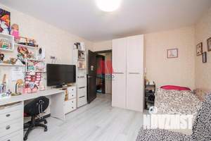 2-к квартира, вторичка, 54м2, 1/10 этаж