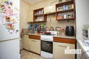 2-к квартира, вторичка, 44м2, 1/4 этаж