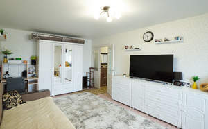 2-к квартира, вторичка, 57м2, 9/10 этаж